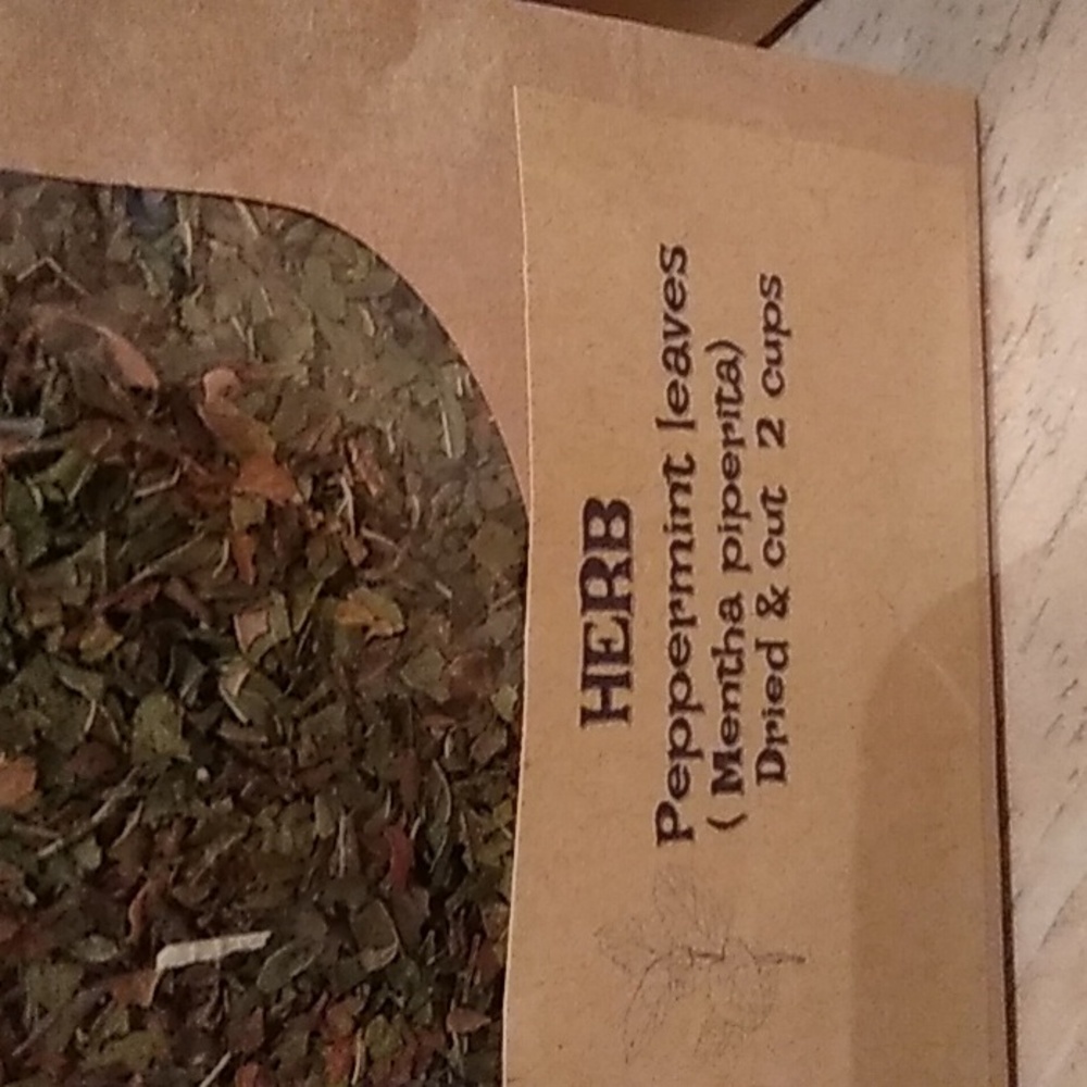 Peppermint - Picture 2 of 3